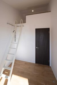 ロフトのある子ども部屋