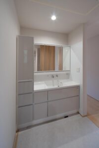 ワイドな洗面化粧台