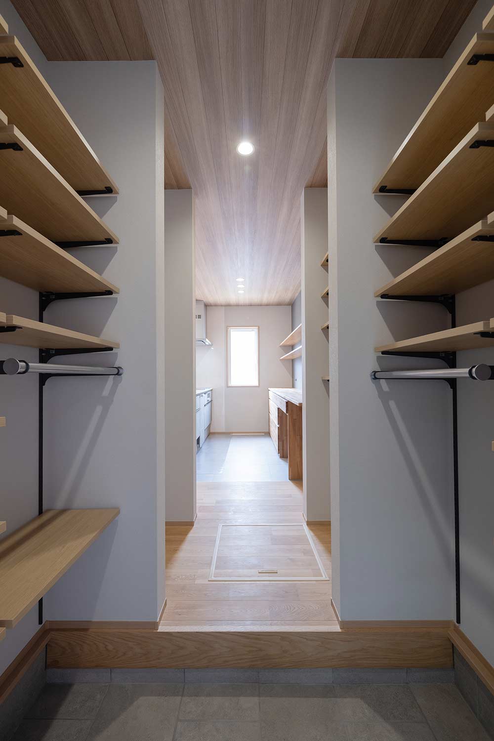 シューズクローク